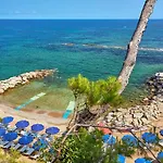אתר נופש Approdo Thalasso קסטלבאטה
