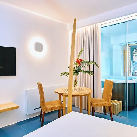 度假村 阿普罗多海水浴spa度假酒店 4*