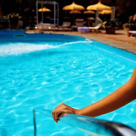 Approdo Thalasso カステッラバーテ