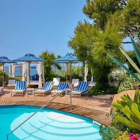 Approdo Thalasso Θέρετρο