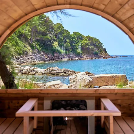 Approdo Thalasso リゾート カステッラバーテ