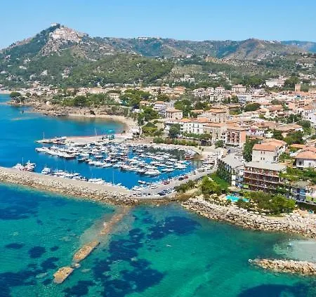 Approdo Thalasso Θέρετρο 4*