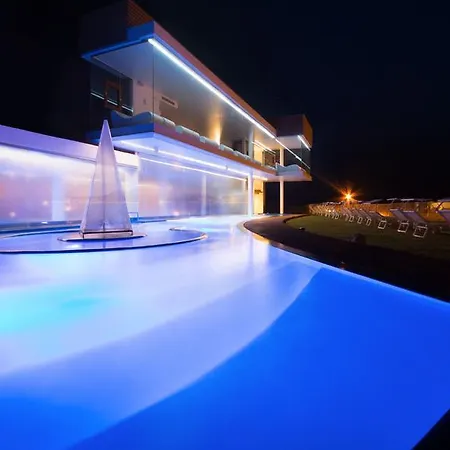 リゾート Approdo Thalasso カステッラバーテ