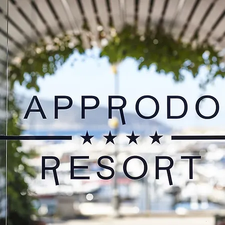 Approdo Thalasso カステッラバーテ