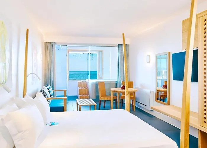 リゾート Approdo Thalasso カステッラバーテ